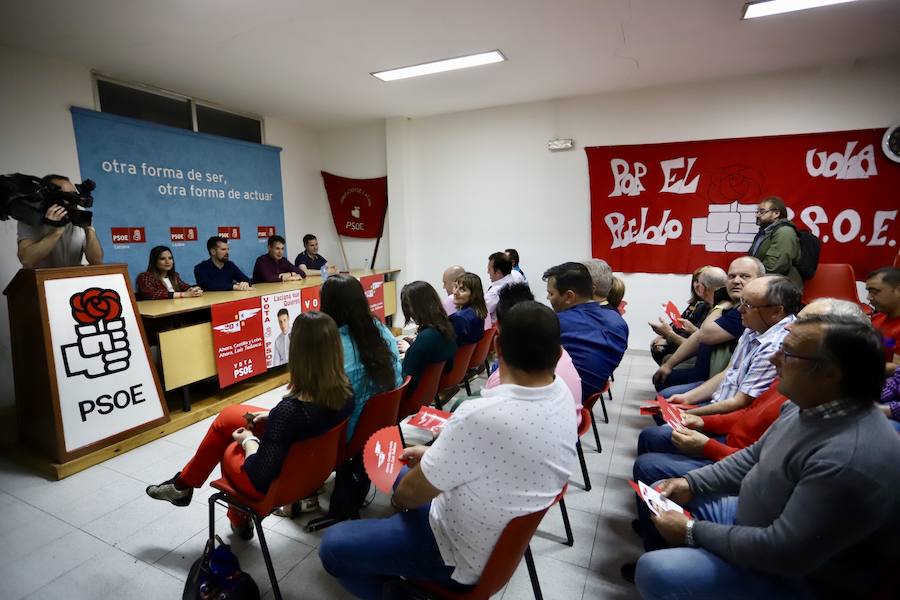 El candidato socialista a la Presidencia de la Junta, Luis Tudanca, junto al candidato a la alcaldía de Villablino, Mario Rivas y la candidata a las Cortes por León, Nuria Rubio jha expuesto su programa electoral en la localidad leonesa de Villablino