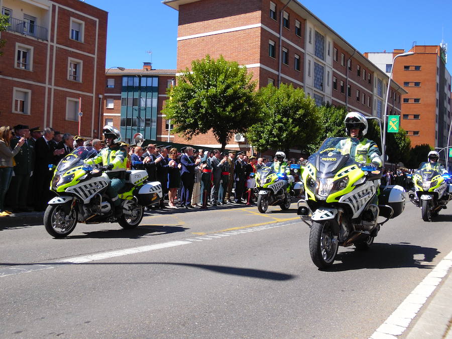 Fotos: ¡Viva honrada la Guardia Civil!