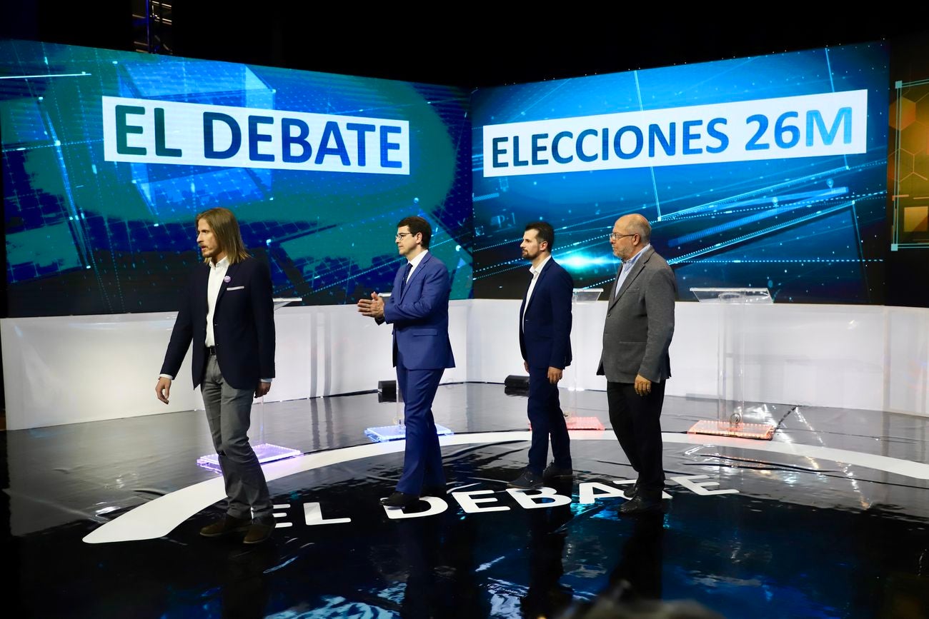 Primer debate electoral de campaña entre candidatos a la Presidencia de la Junta