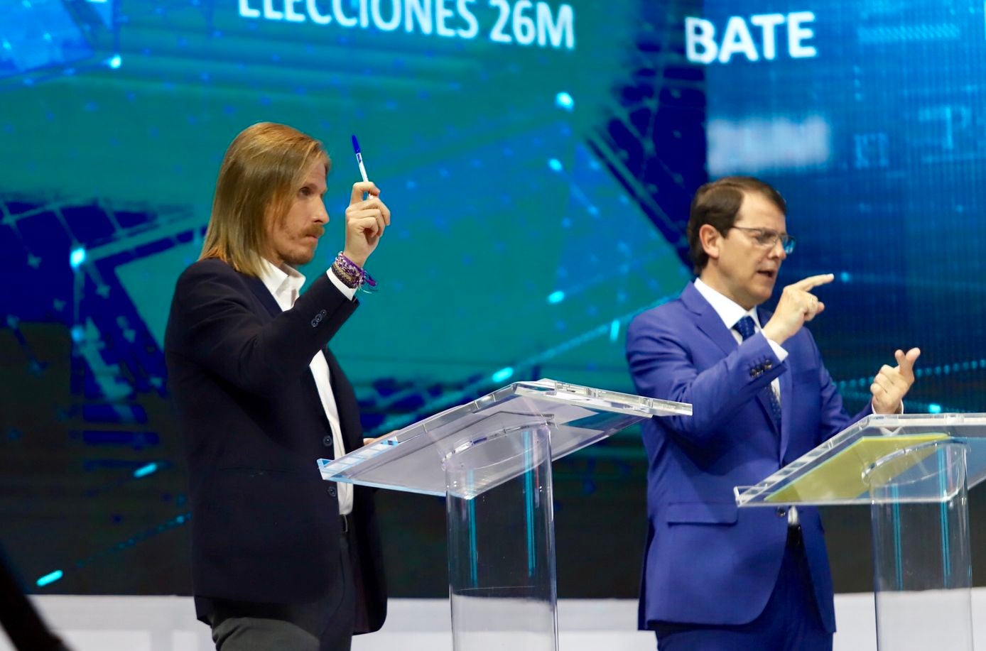 Primer debate electoral de campaña entre candidatos a la Presidencia de la Junta