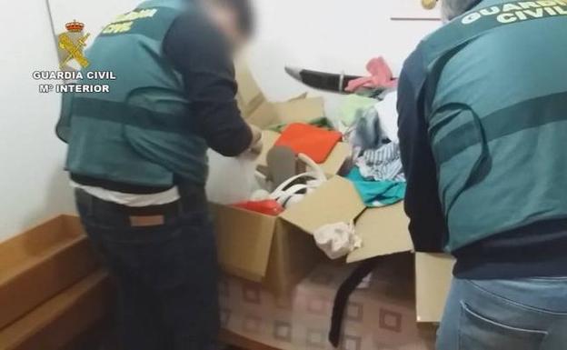 Objetos recuperados en la operación de la Guardia Civil, en Toledo.