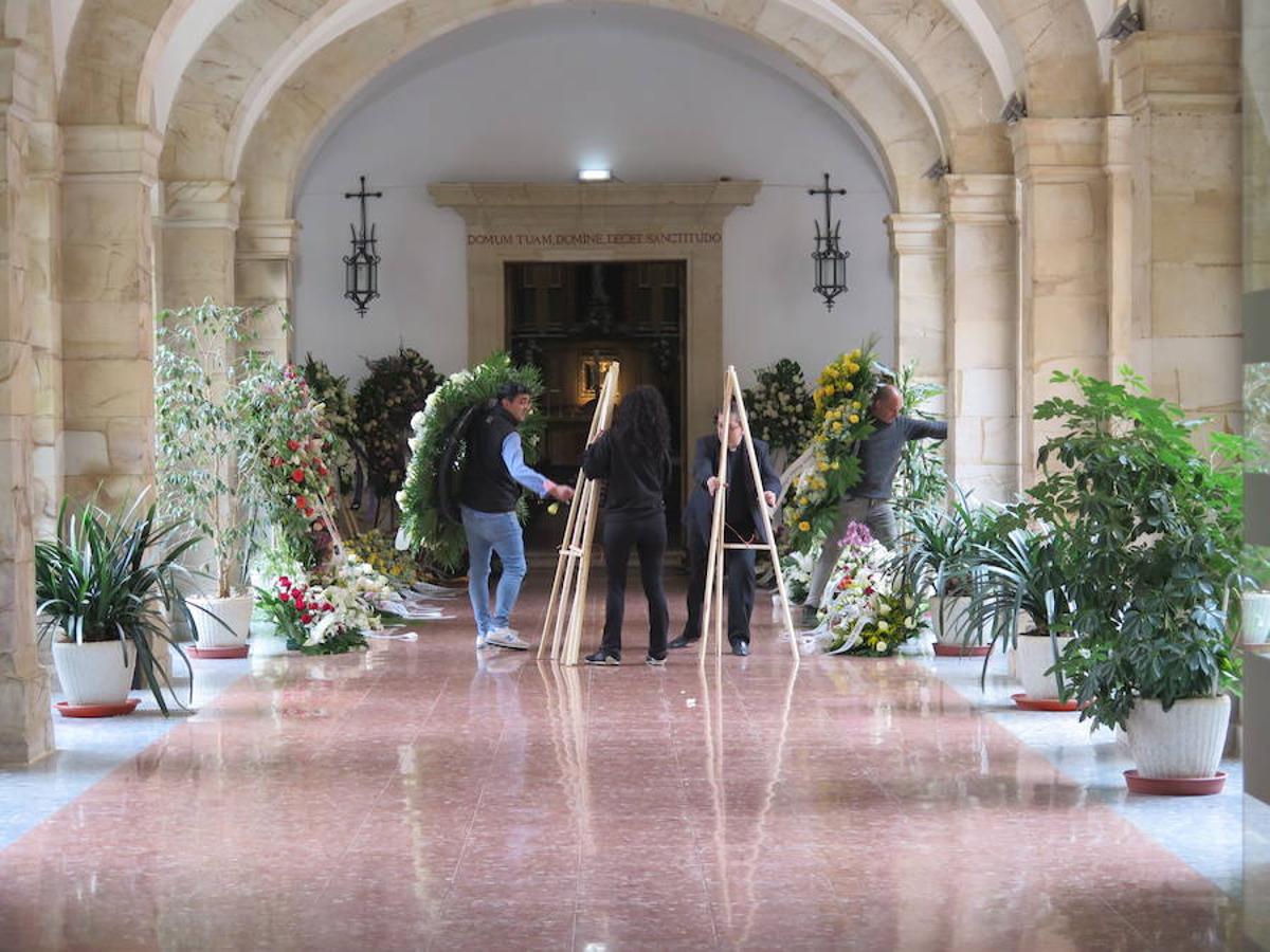 Fotos: Capilla ardiente del obispo de Astorga