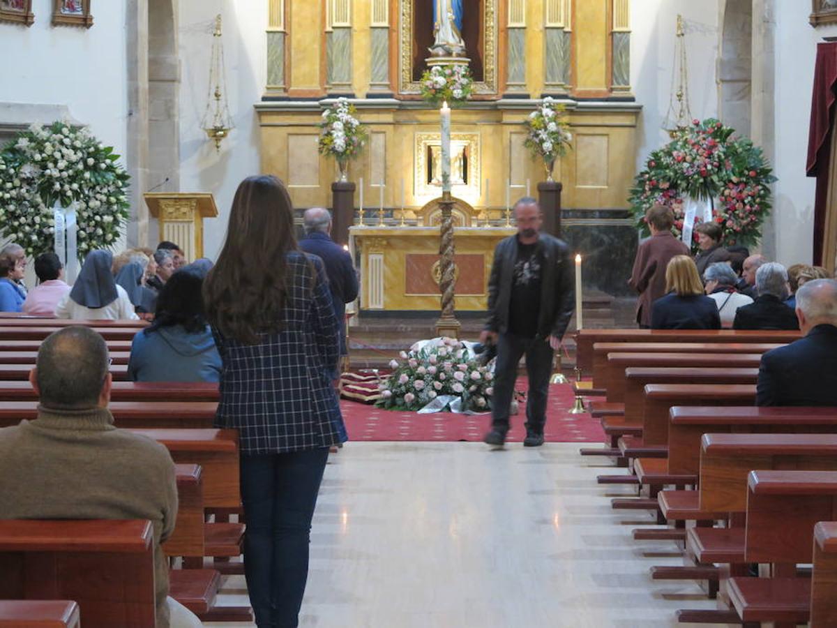 Fotos: Capilla ardiente del obispo de Astorga