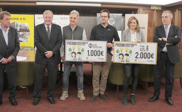 El alcalde de León, Antonio Silván, entrega los Premios de Emprendimiento Social 2018 Fuldefe -Fundación Monteleón.