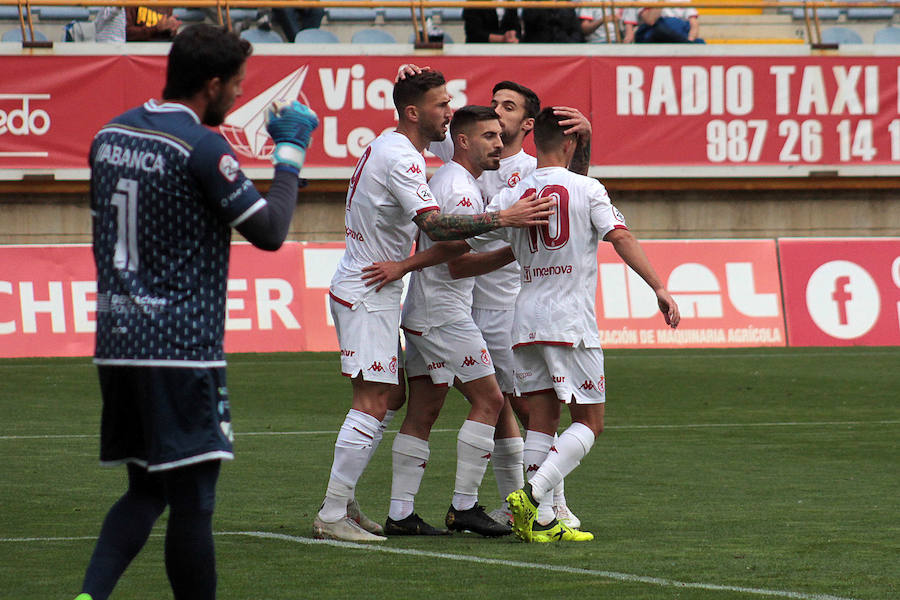 Fotos: Partido de despedida en el Reino de León