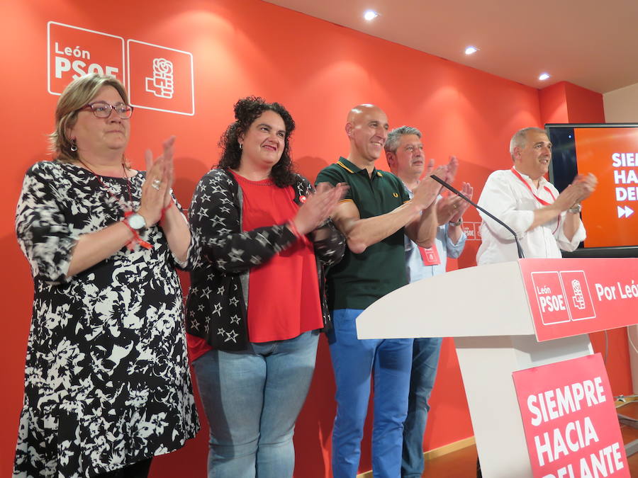 Fotos: Noche electoral en el PSOE de León