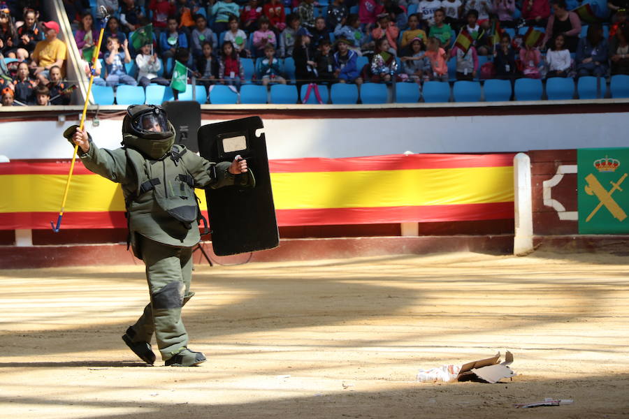 Fotos: Exhibición de la Guardia Civil en León