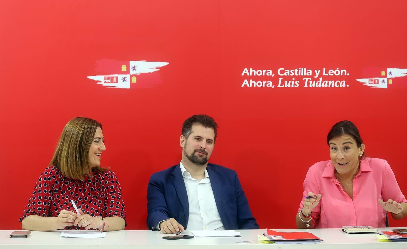 El candidato del PSOE a la Presidencia de la Junta de Castilla y León, Luis Tudanca, comparece ante los medios tras presidir el Plenario de la Comisión Ejecutiva Autonómica (CEA) del PSOE de Castilla y León