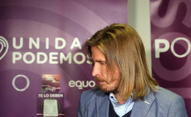 Pablo Fernández tras conocer los resultados electorales. 