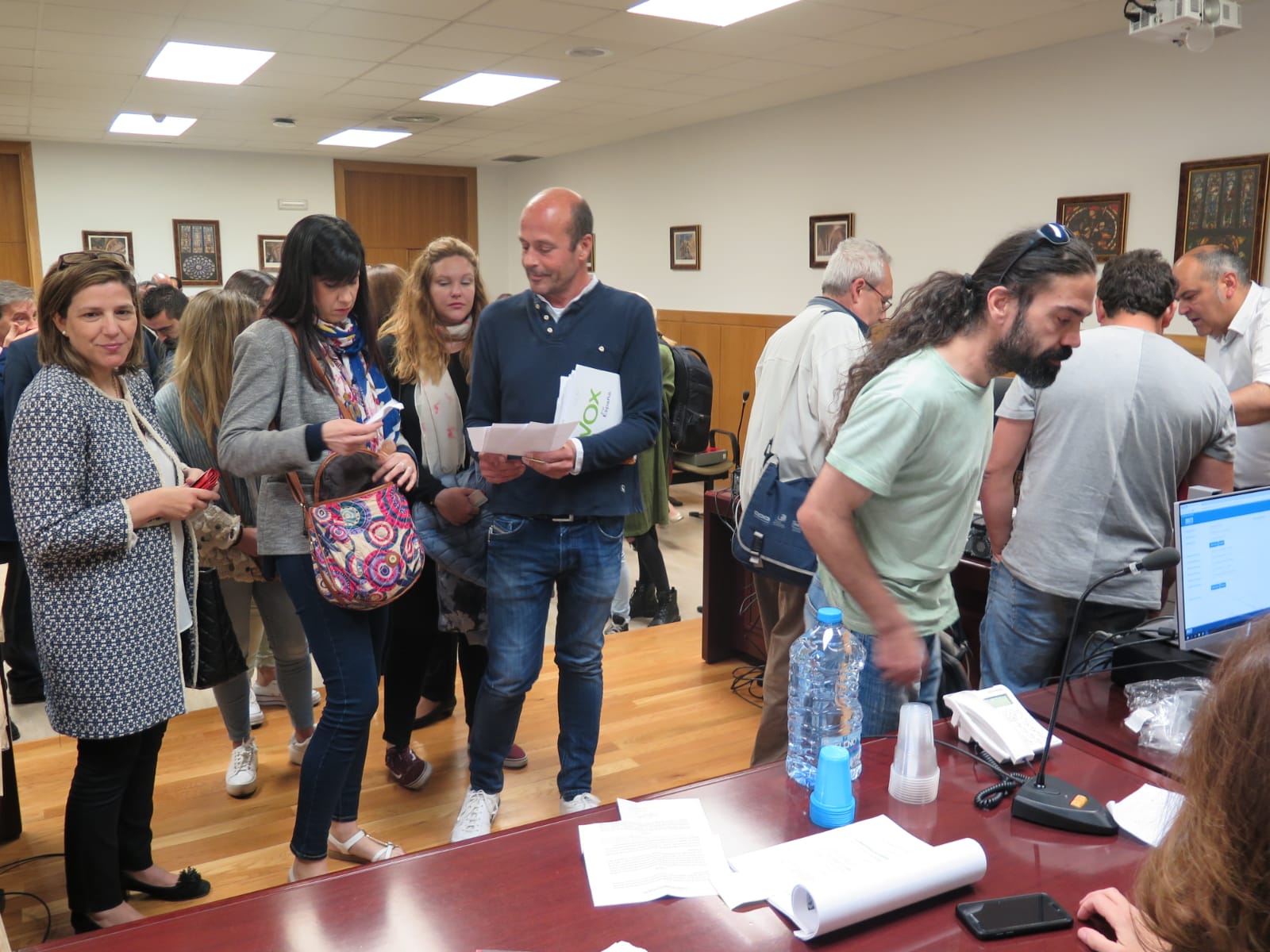 Máxima expectación en el recuento de votos en los juzgados de León ante el posible vuelco en la capital