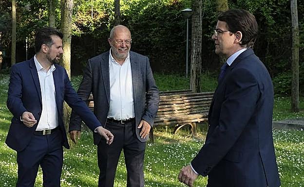 Luis Tudanca, Francisco Igea y Alfonso Fernández Mañueco, durante la campaña electoral