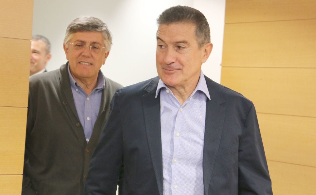 Fotos: Presentación de Manolo Cadenas con el Abanca Ademar