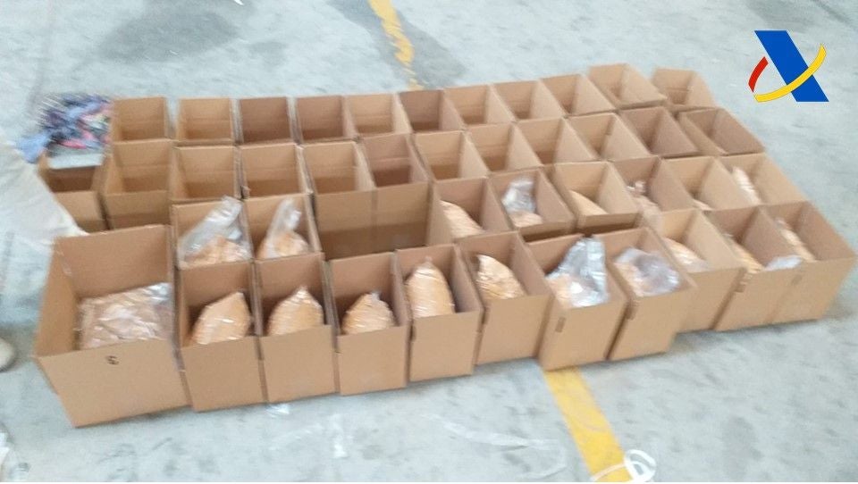 La Agencia Tributaria aprehende 3.000 kilos de picadura de tabaco de contrabando en Benavente