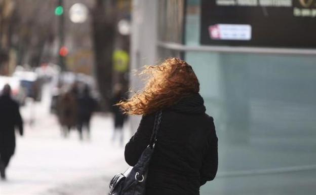 León registrará este jueves en alerta amarilla por fuertes rachas de viento. 