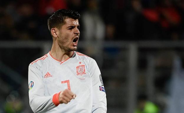 Álvaro Morata en un partido con la Selección Española.