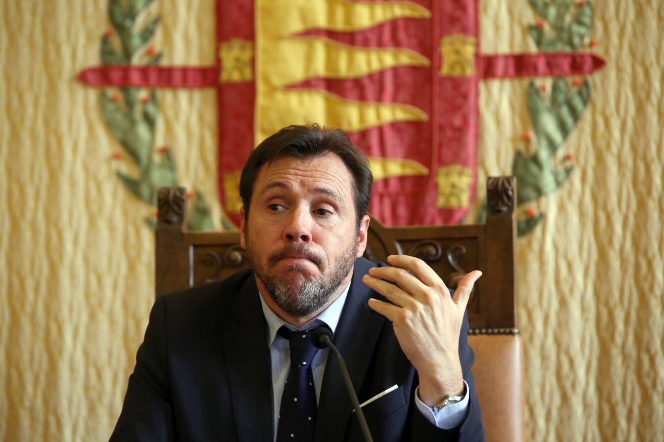 El alcalde de Valladolid, Óscar Puente, ofrece detalles sobre las negociaciones con Valladolid Toma La Palabra para formar Gobierno.