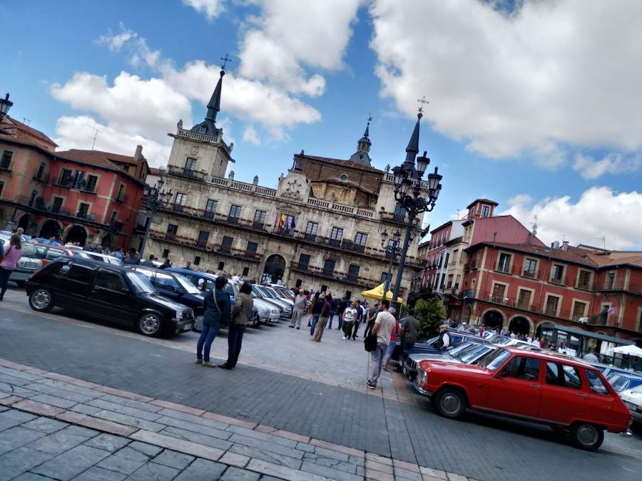 El club Amigos del Rombo, con colaboración del concesionario Renault Leomovil, organizó el pasado domingo la IV Concentración Renault Ciudad de León