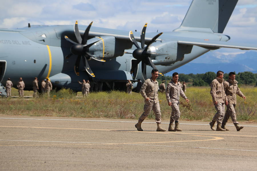 Fotos: Ejército militar en el Aeródromo de León