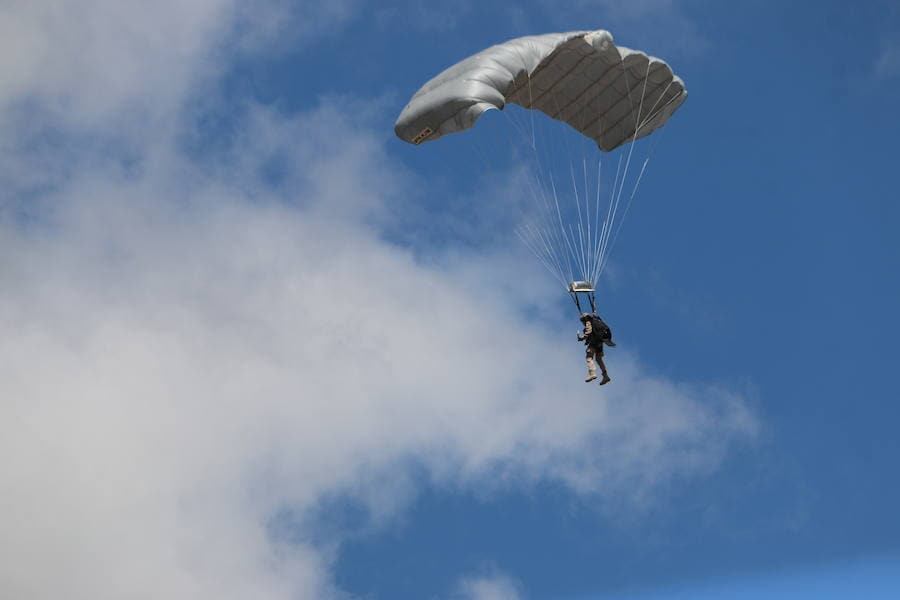 Fotos: Ejército militar en el Aeródromo de León