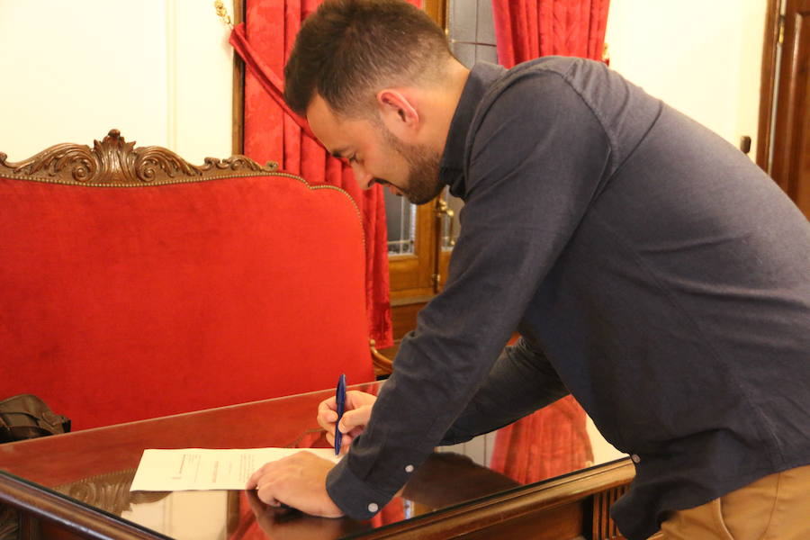 Fotos: Entrega de credenciales en la Audiencia Provincial