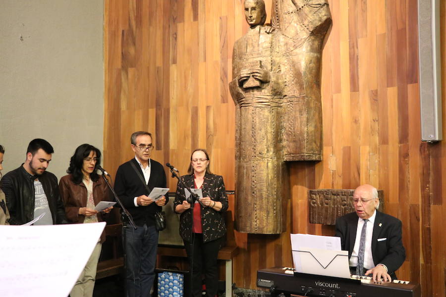 Fotos: Funeral en León por el hermano Tomás