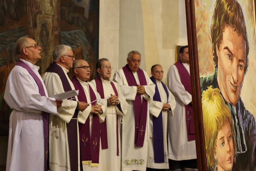 Fotos: Funeral en León por el hermano Tomás