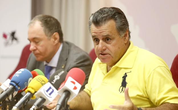 Lázaro García Bayón, durante una rueda de prensa.