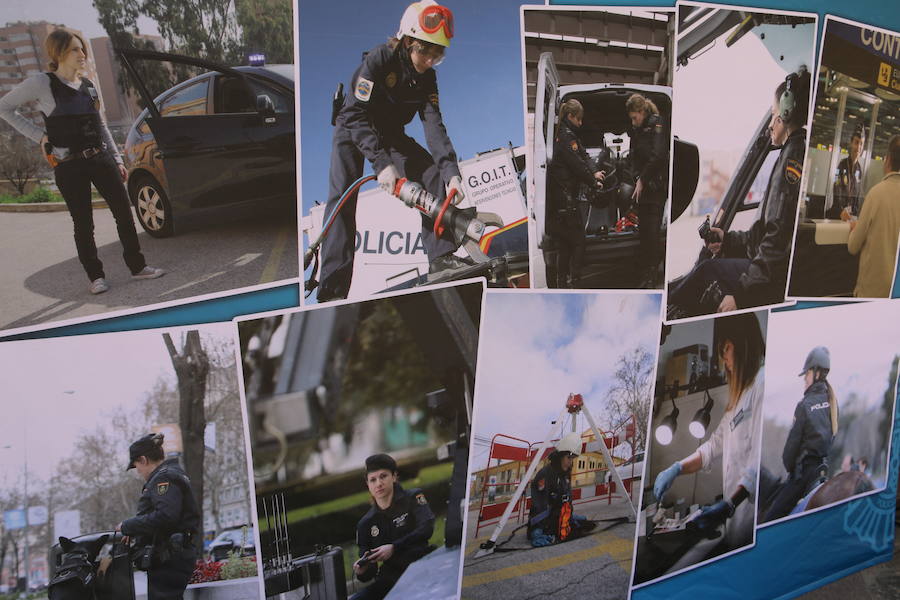 El Palacio de los Guzmanes, sede de la Diputación de León, acoge desde hoy, viernes 14 de junio, hasta el domingo 23 de junio, la exposición «40 aniversario de la mujer en la Policía Nacional», un homenaje a todas la mujeres que han sido, son y serán Policías Nacionales, con un especial recuerdo para dos agentes leonesas Silvia Nogaledo García y Aurora Rodríguez García, que perdieron la vida en su periodo de prácticas en Barcelona el 5 de octubre de 2004.