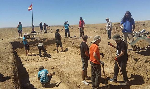 Campaña en el yacimiento de Intercatia, en Paredes de Nava (Palencia).