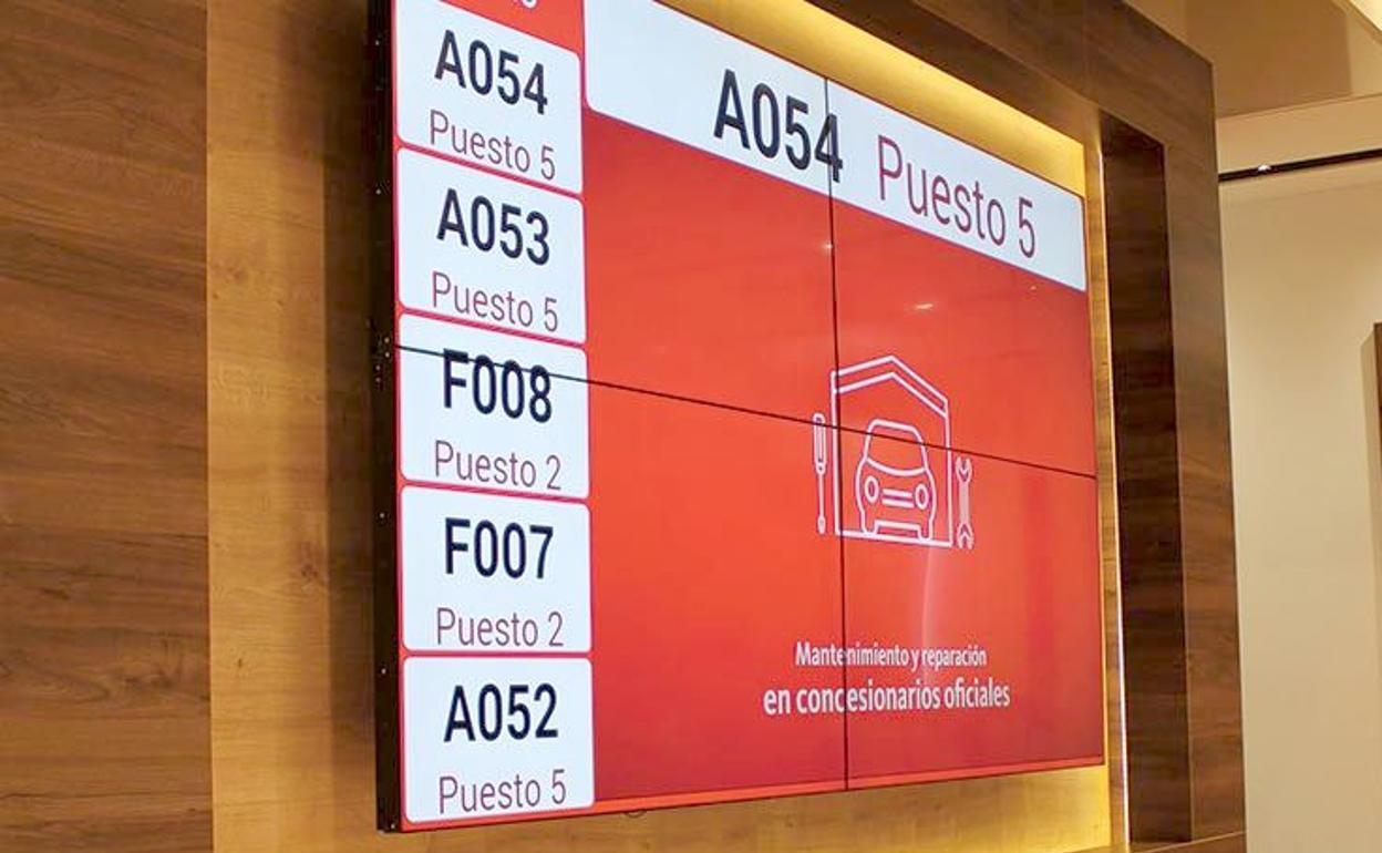 Panel de cita en una sucursal del Banco de Santander.