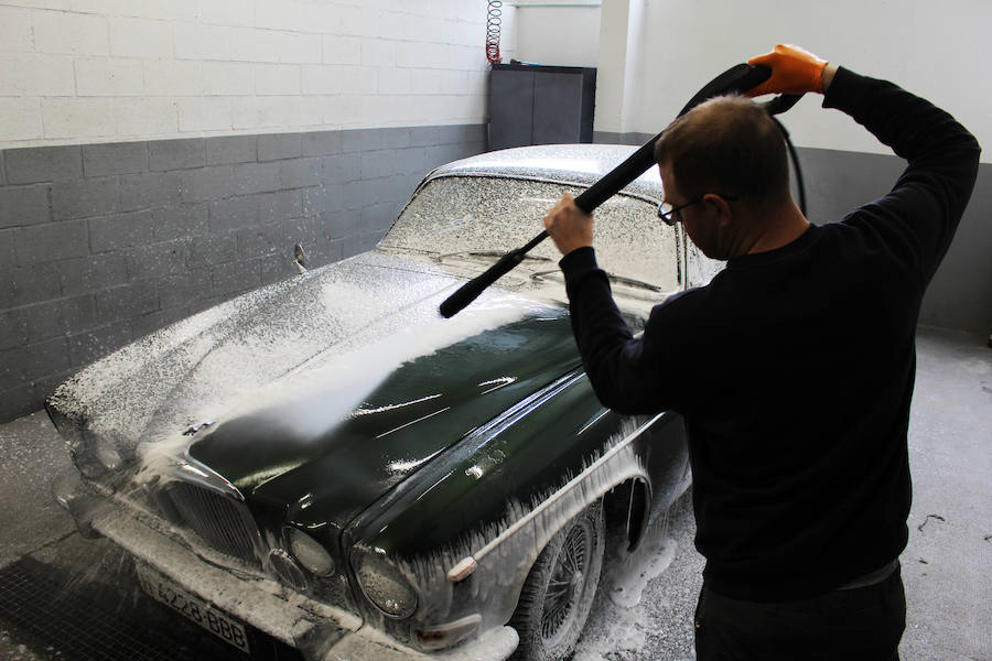 Talleres Cecar nace en 2018 con mucha ilusión y motivación con el fin de traer a León algo más que un taller. Su filosofía parte de la unión entre la tecnología del automóvil y su estética, siempre dentro de un gran grupo como es la red de talleres CGA.