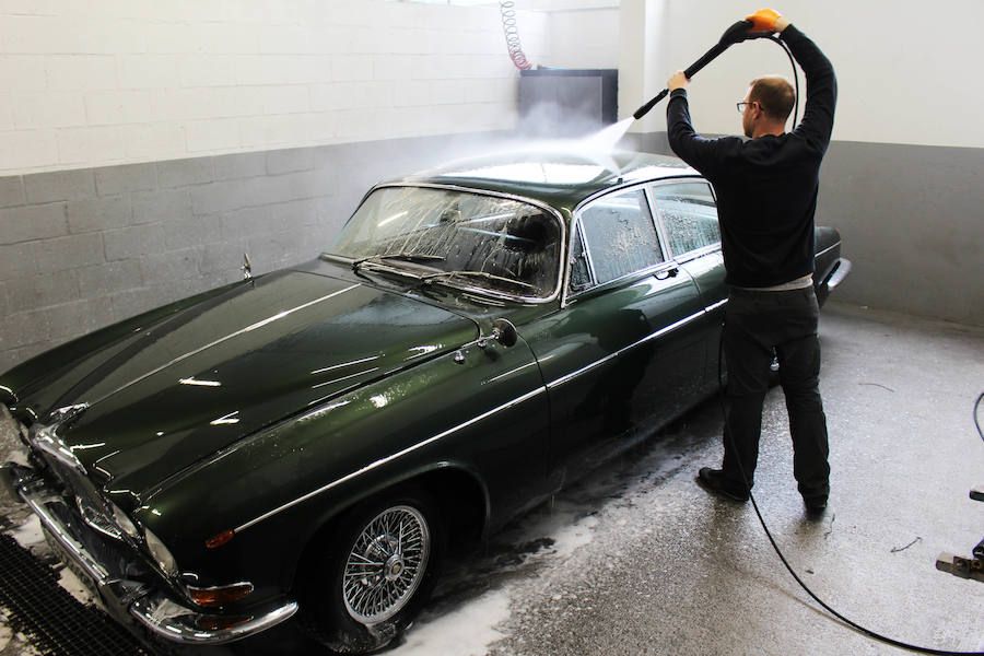 Talleres Cecar nace en 2018 con mucha ilusión y motivación con el fin de traer a León algo más que un taller. Su filosofía parte de la unión entre la tecnología del automóvil y su estética, siempre dentro de un gran grupo como es la red de talleres CGA.