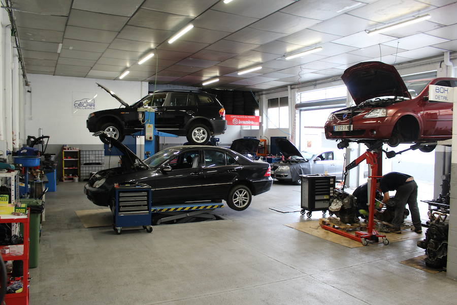 Talleres Cecar nace en 2018 con mucha ilusión y motivación con el fin de traer a León algo más que un taller. Su filosofía parte de la unión entre la tecnología del automóvil y su estética, siempre dentro de un gran grupo como es la red de talleres CGA.