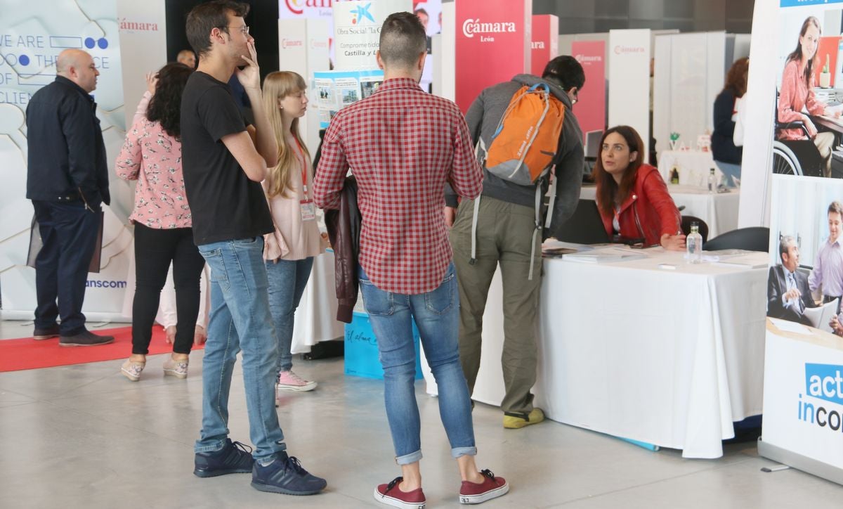 Fotos: II Feria del Empleo y el Emprendimiento de León