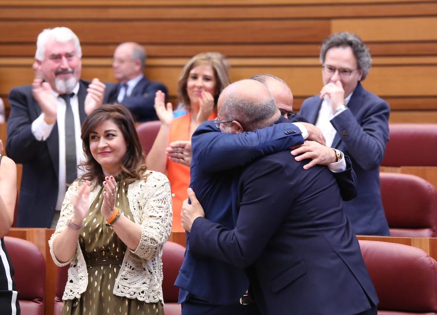 Fotos: Sesión Constitutiva de las Cortes de Castilla y León de la X legislatura