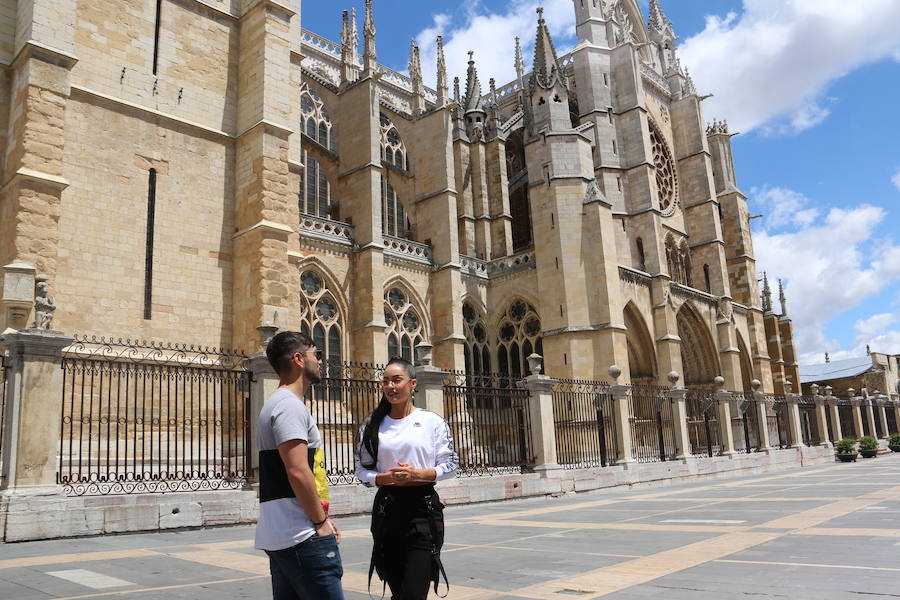 Este sábado la Plaza Mayor de León acoge el Festival «Báilalo Báilalo» un evento único de música latina amenizado con las actuaciones de grandes artistas de la talla de Polo Nandez, Gustavo Elis o Sharlene Taule