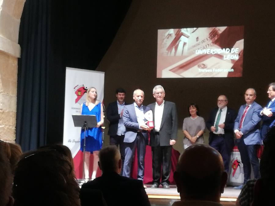 Fotos: Entrega de premios en el Gala Regional de la Federación de Castilla y León de Balonmano