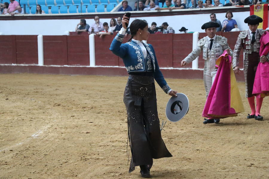 Fotos: Corrida de rejones en la Plaza de Toros de León