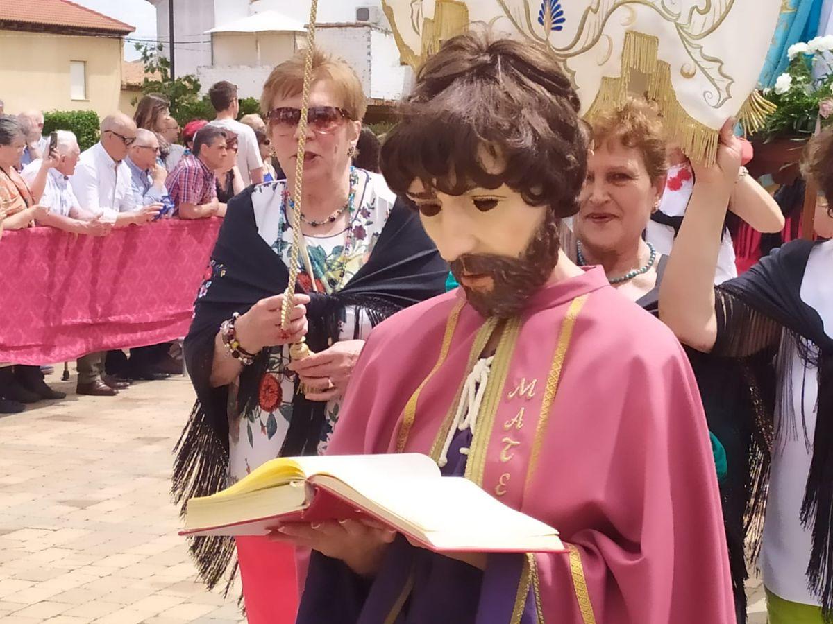 Fotos: Laguna de Negrillos celebra el Corpus de la mano de San Sebastián