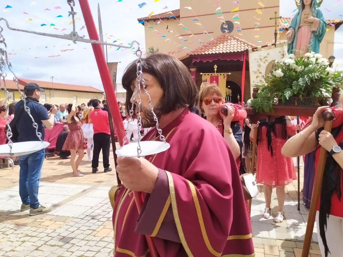 Fotos: Laguna de Negrillos celebra el Corpus de la mano de San Sebastián