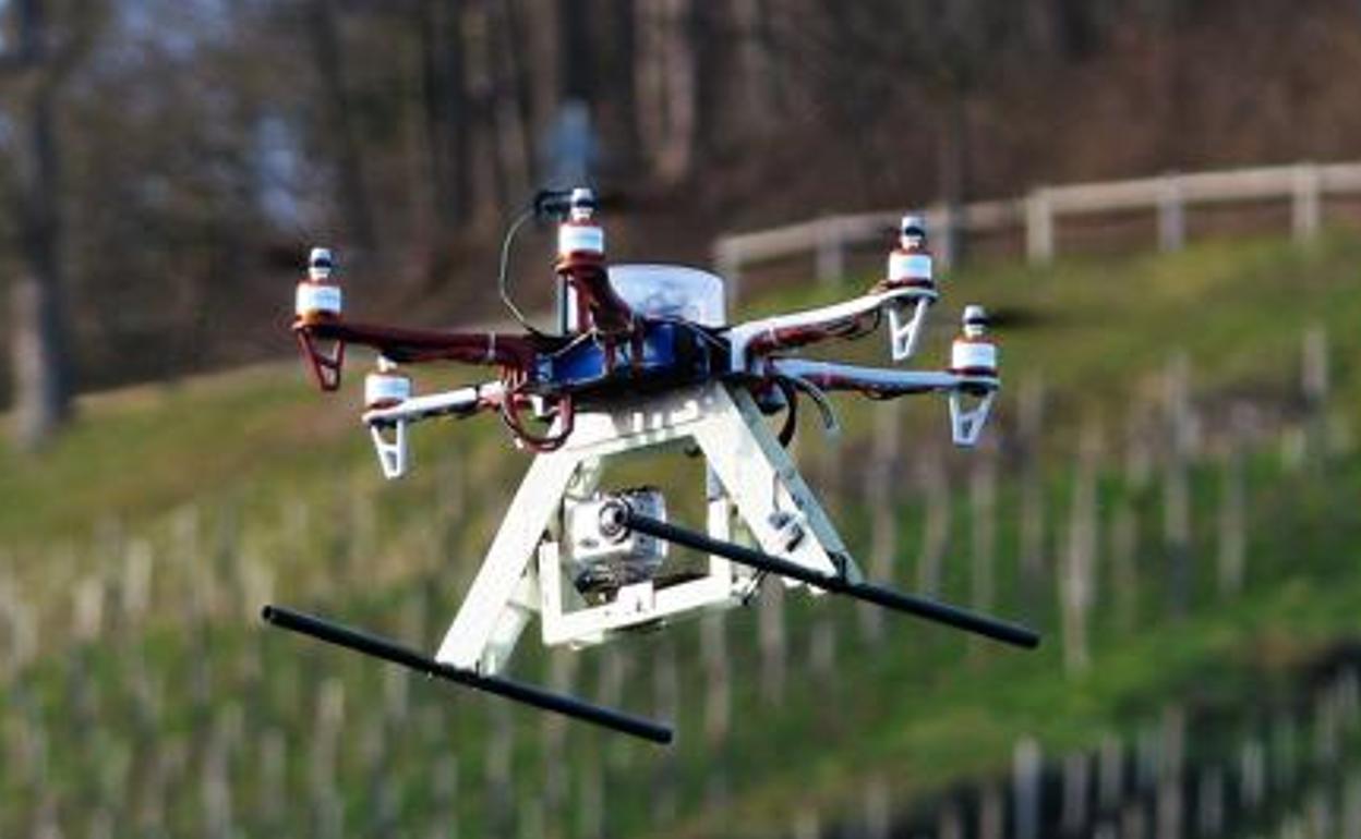 El Ayuntamiento de León programa talleres de 'e-sports', manejo de drones e iniciación a la escalada este verano