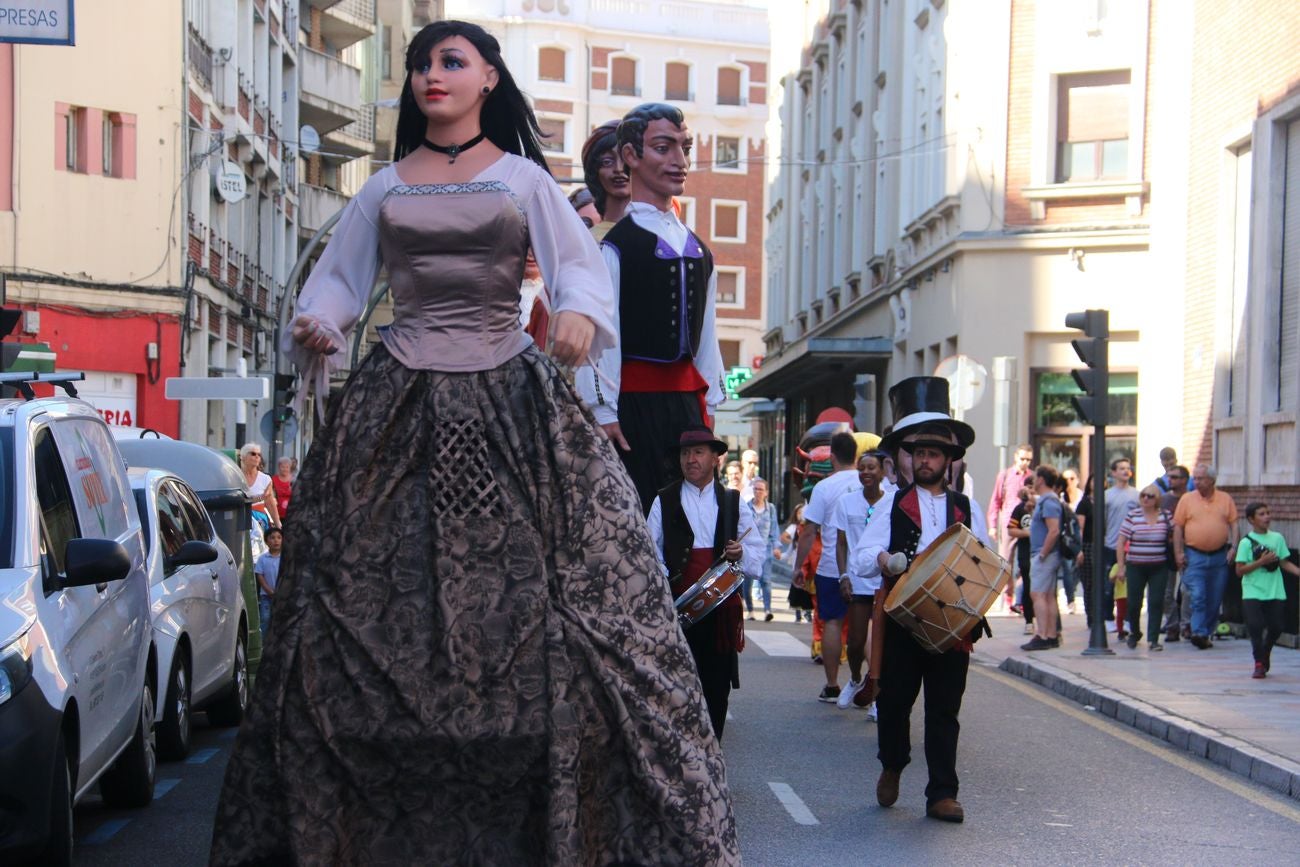 Fotos: &#039;Gigantes y cabezudos&#039;