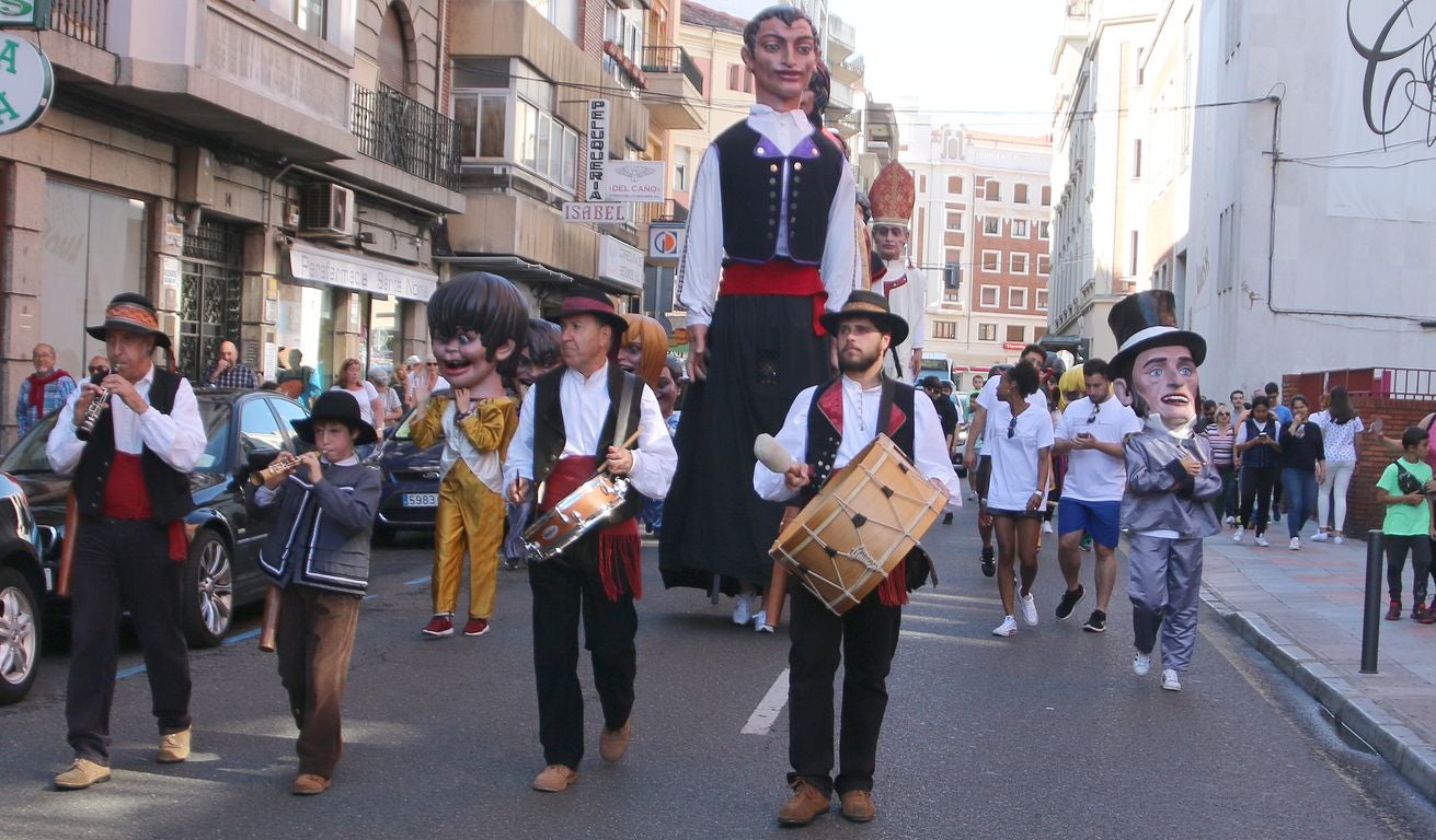 Fotos: &#039;Gigantes y cabezudos&#039;