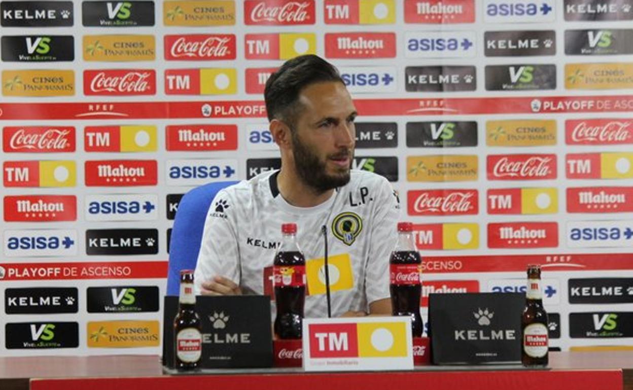 El entrenador del Hércules, en rueda de prensa.