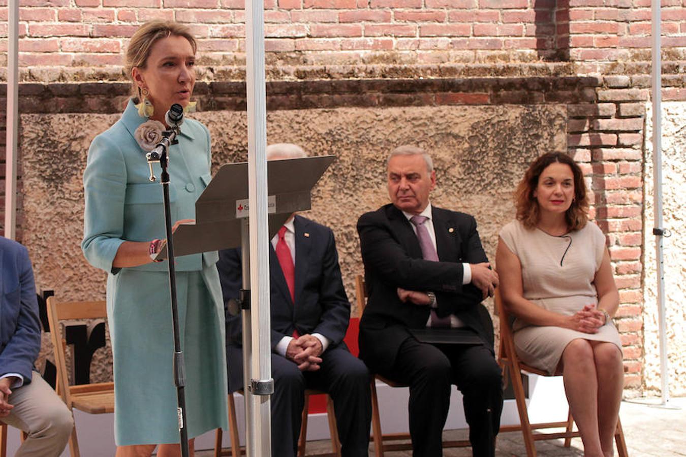 Fotos: Toma de posesión de María Victoria Seco como presidenta de Cruz Roja León