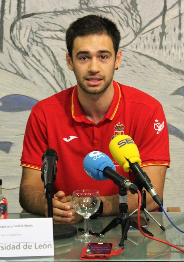 Fotos: Presentación partido internacional de balonmano