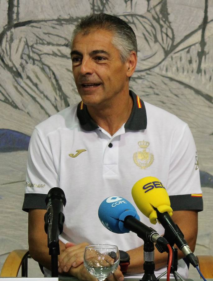 Fotos: Presentación partido internacional de balonmano