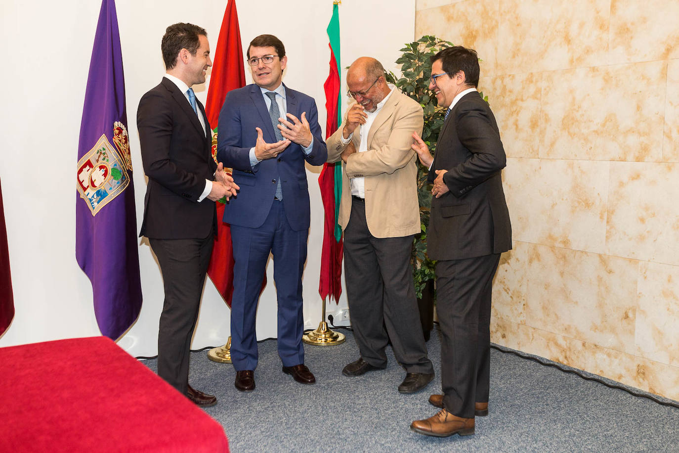 Fotos: PP y Cs firman el acuerdo para la gobernabilidad de Castilla y León