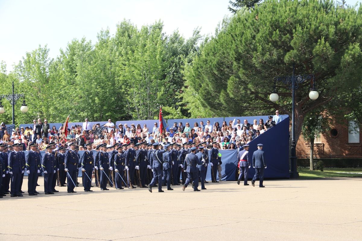 Fotos: Entrega de Reales Despachos