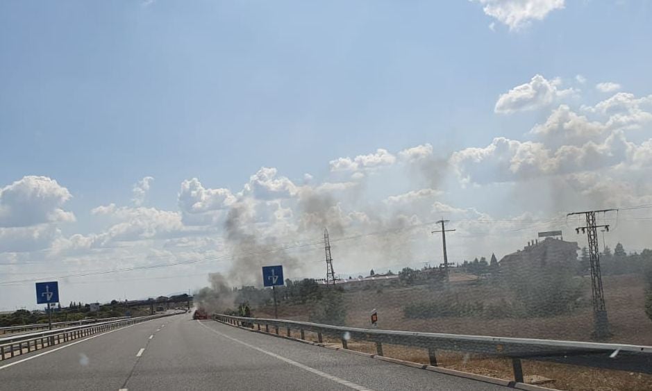 Fotos: Arde un vehículo en la León-Astorga